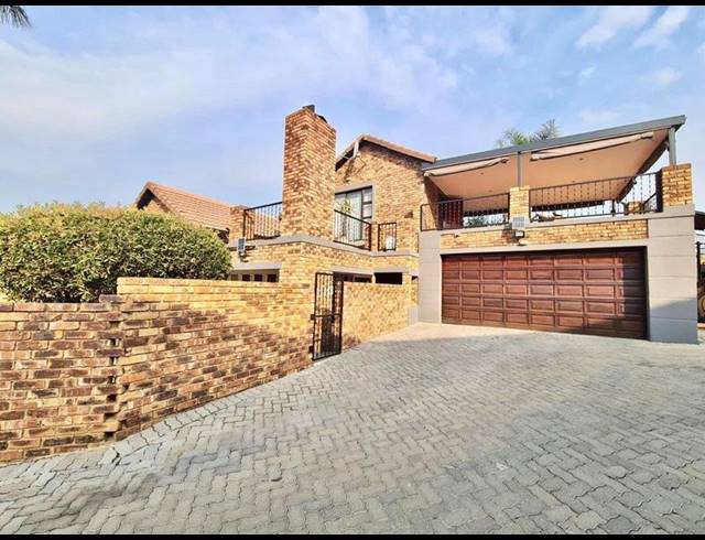 4 BEDROOM HOUSE FOR SALE IN MEYERSDAL